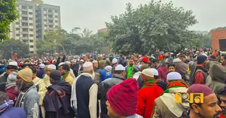 জানাজায় অংশ নিতে মানুষের ঢল; মানিক মিয়া রূপ নিয়েছে জনসমুদ্রে